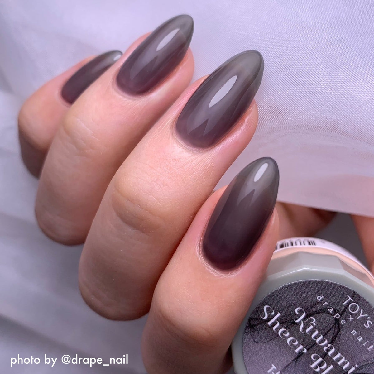 TOY's x Drape Nail Kiwami series - Sheer Black/Sheer White