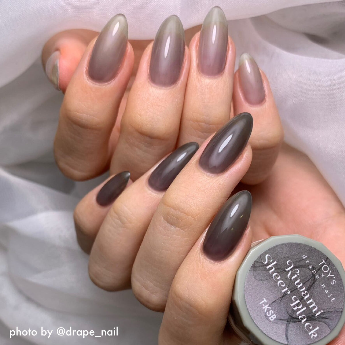 TOY's x Drape Nail Kiwami series - Sheer Black/Sheer White